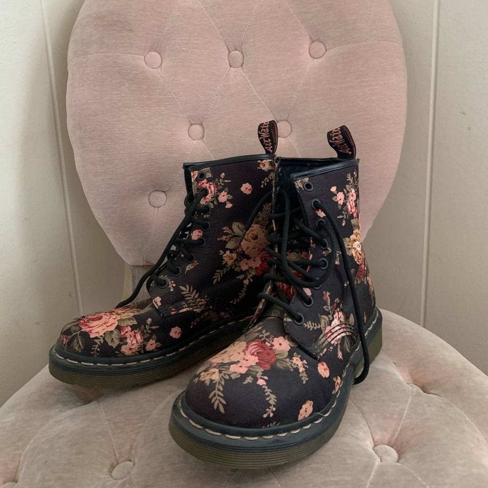 Floral docs - Picture 5 of 5